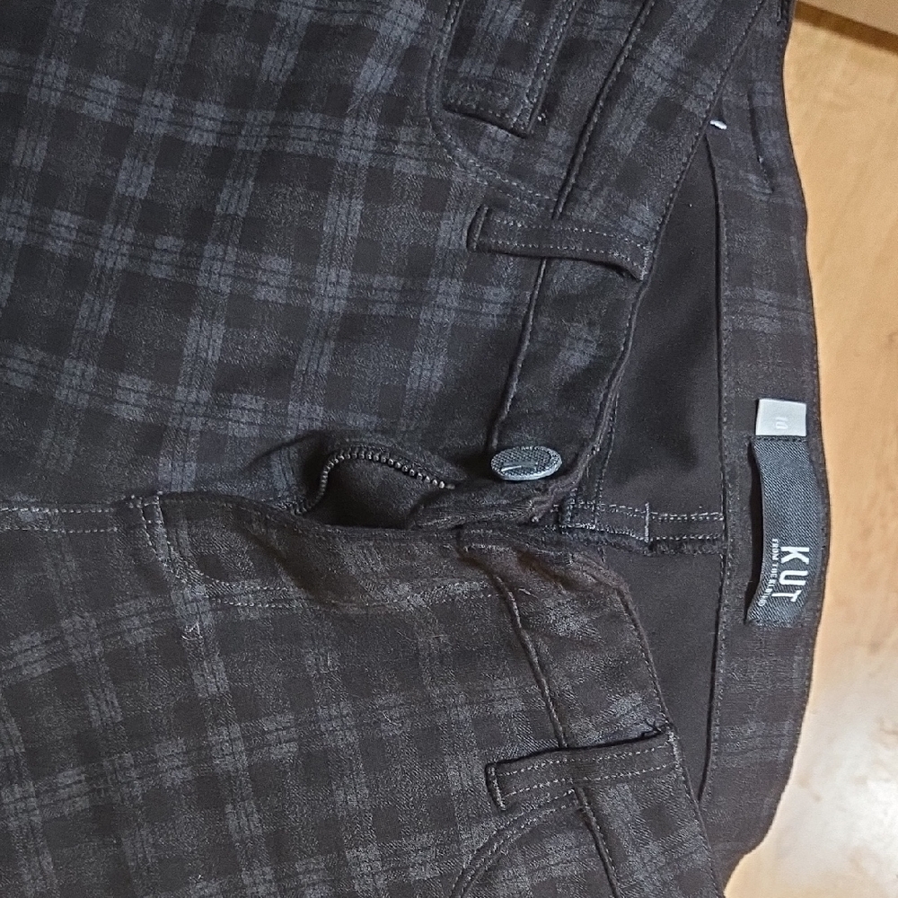 Kut from the Kloth Women's Dark Plaid Cropped Pants